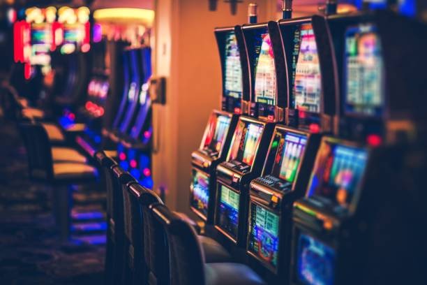 singapura togel live dealer studio with professional dealers and multi-camera setup
